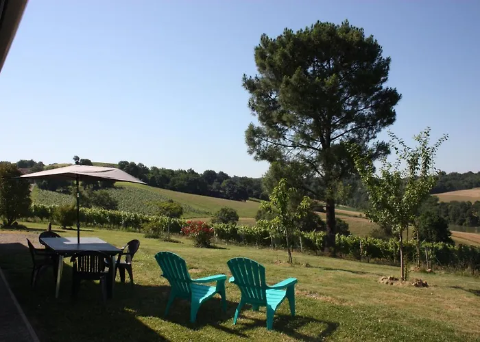 A Poutet Дом отдыха *